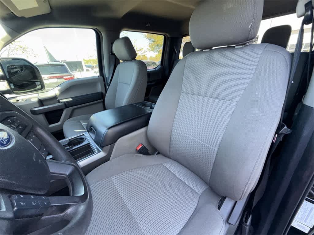 Thumbnail: 2020 Ford F-250 - 10