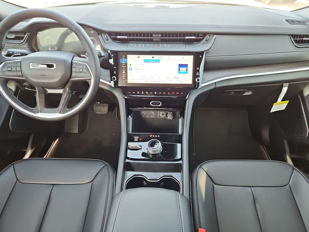 Thumbnail: 2026 Jeep Grand Cherokee - 15