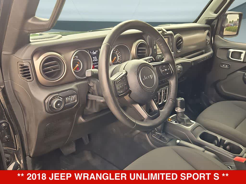 Thumbnail: 2018 Jeep Wrangler - 10