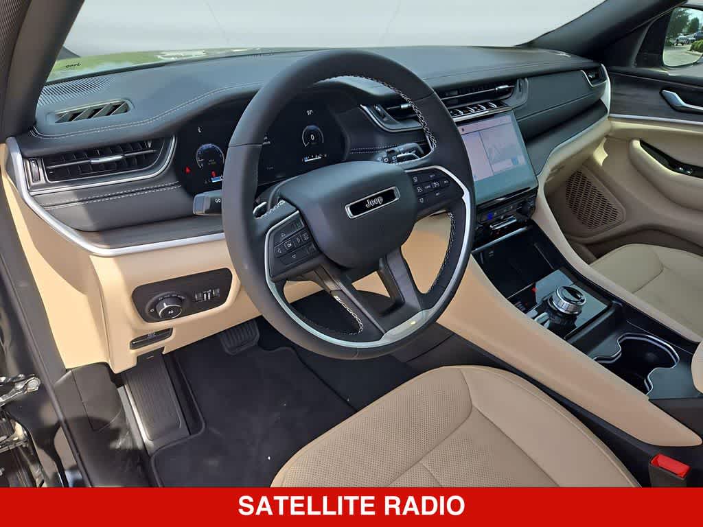 Thumbnail: 2025 Jeep Grand Cherokee - 10