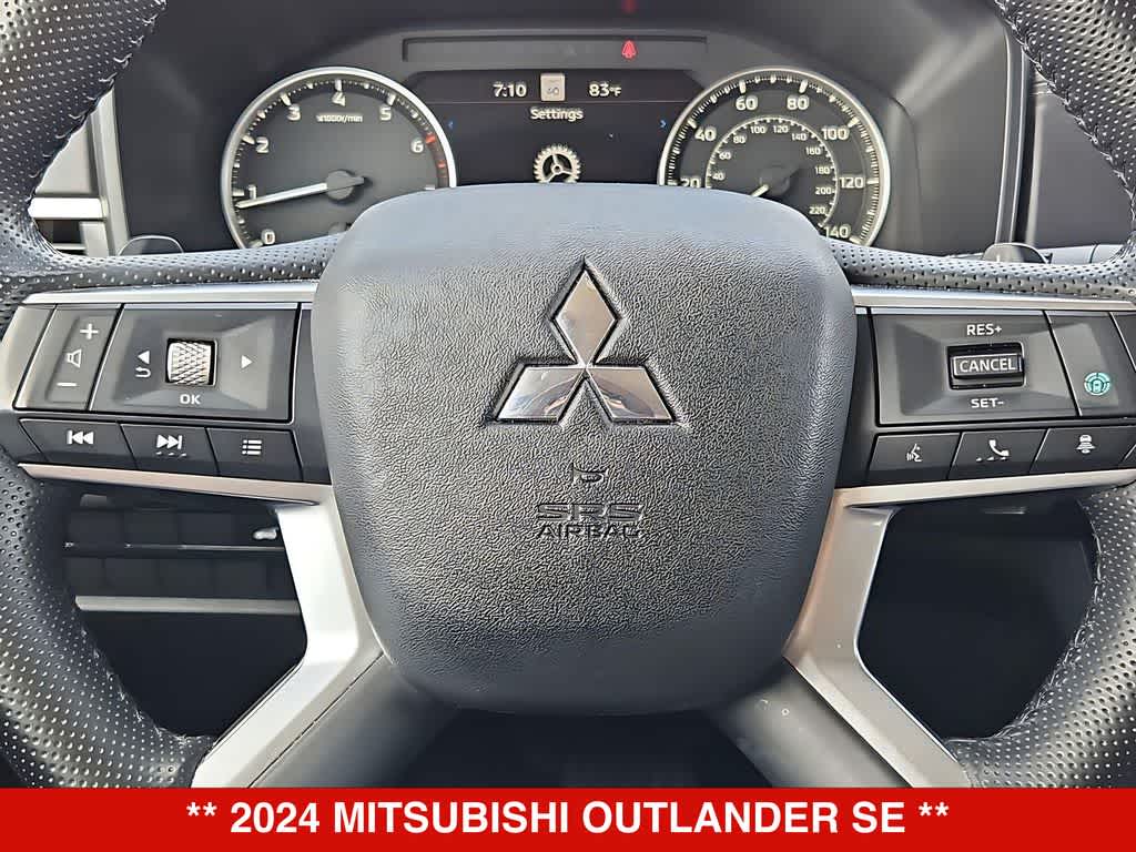 Thumbnail: 2024 Mitsubishi Outlander - 23