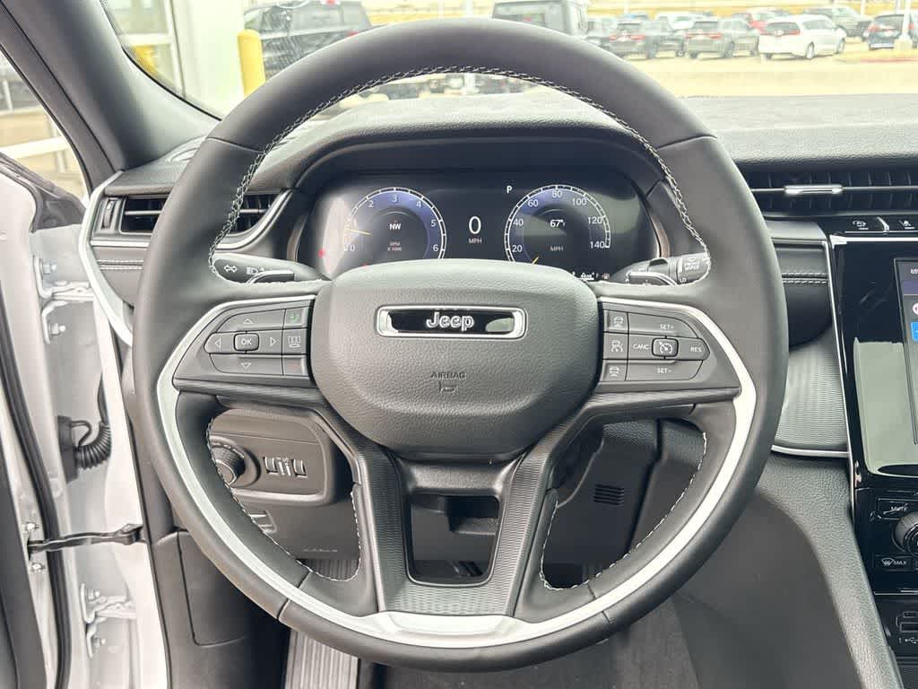 Thumbnail: 2026 Jeep Grand Cherokee - 18