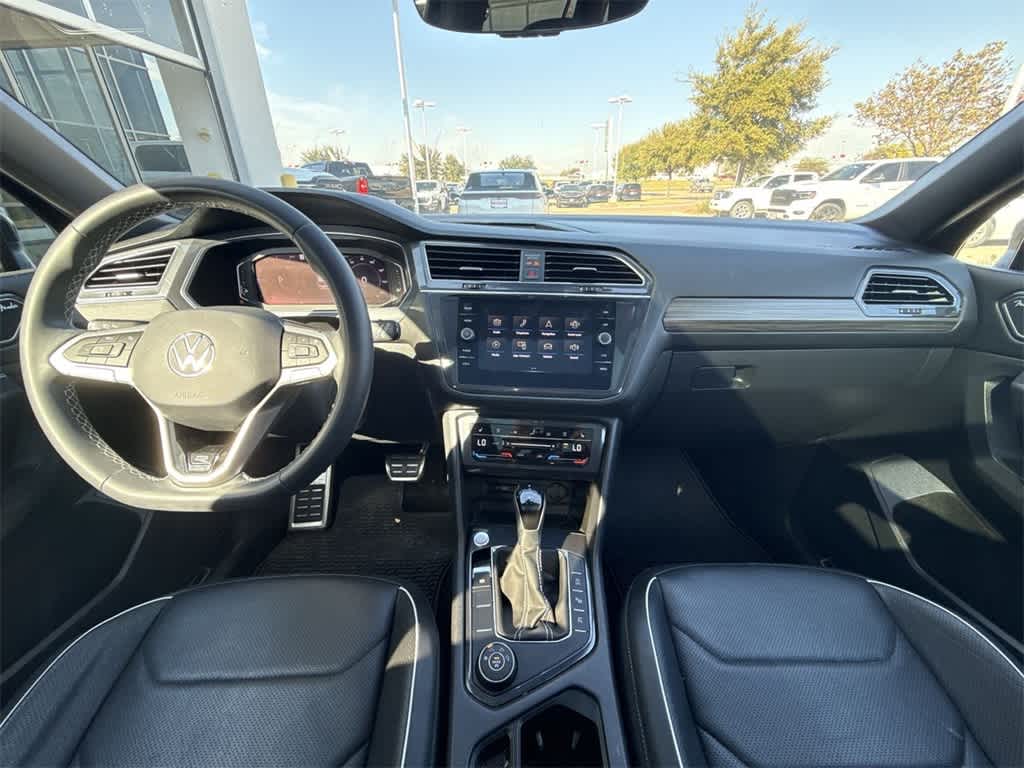 Thumbnail: 2023 Volkswagen Tiguan - 14