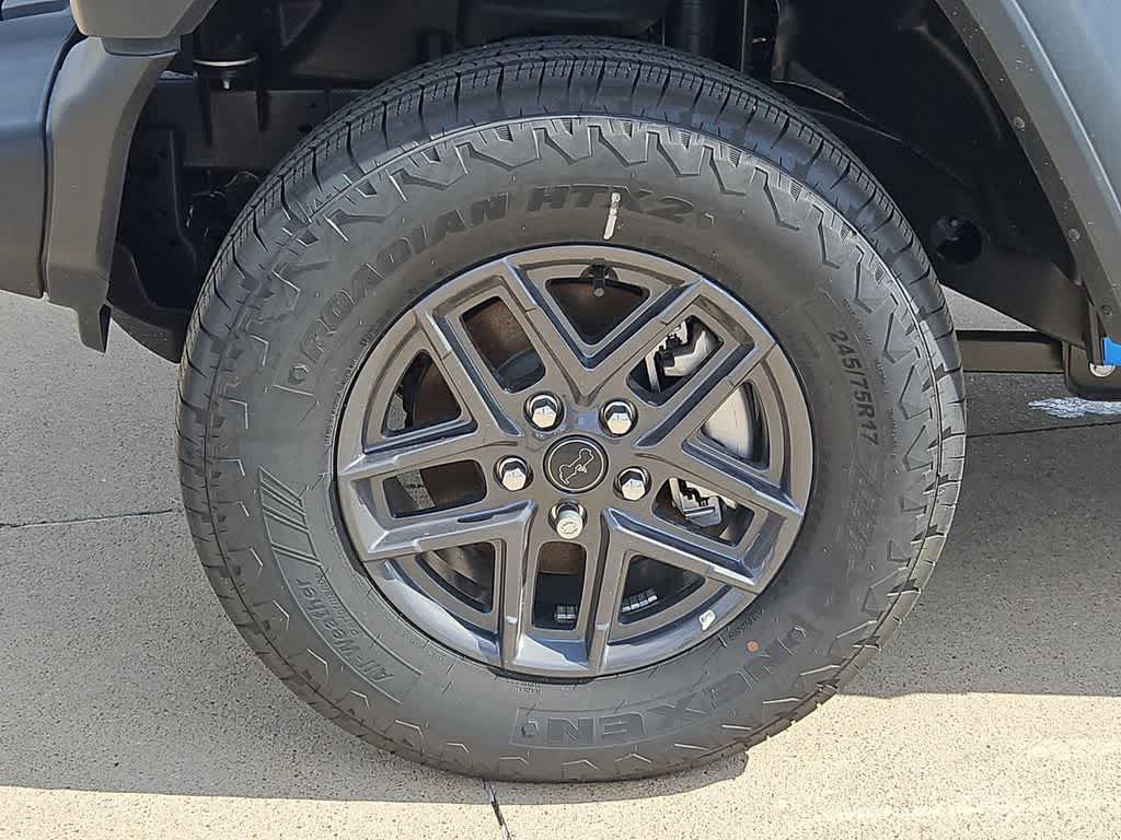 Thumbnail: 2025 Jeep Wrangler - 14