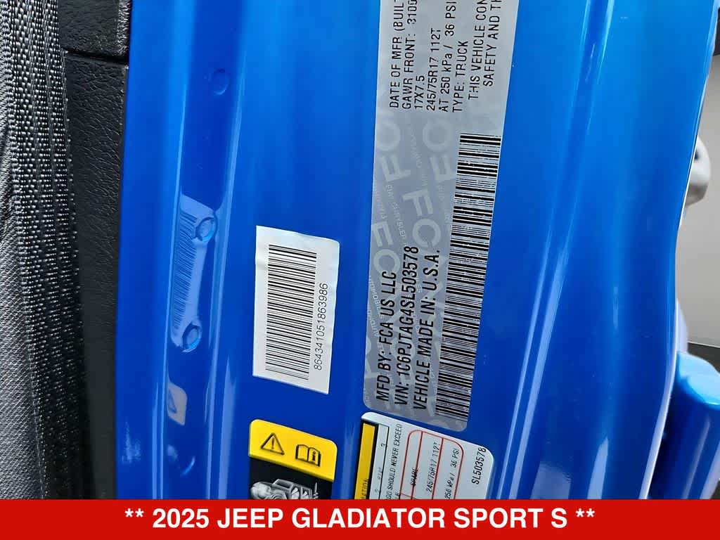 Thumbnail: 2025 Jeep Gladiator - 39