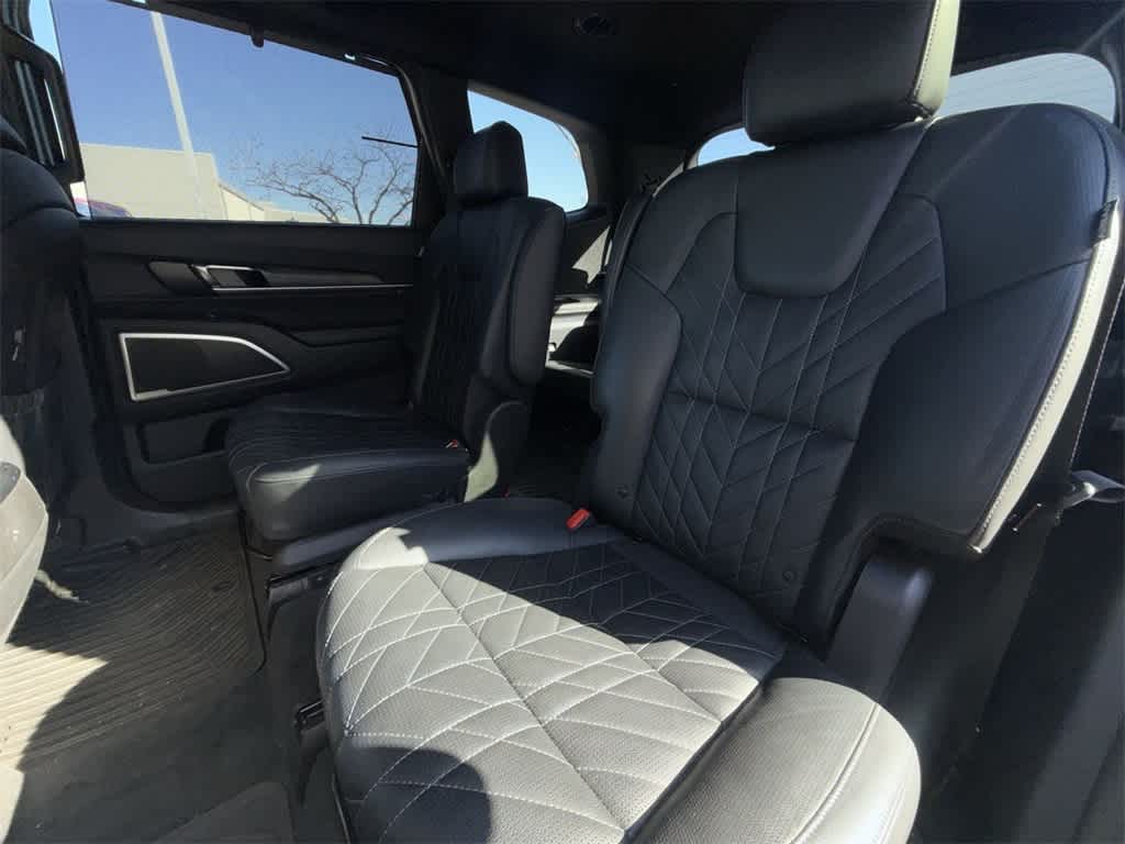 Thumbnail: 2023 Kia Telluride - 13