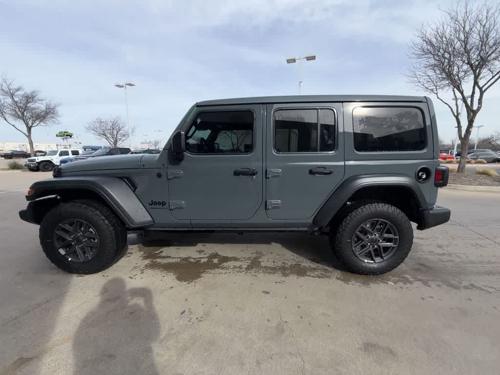 Thumbnail: 2026 Jeep Wrangler - 3