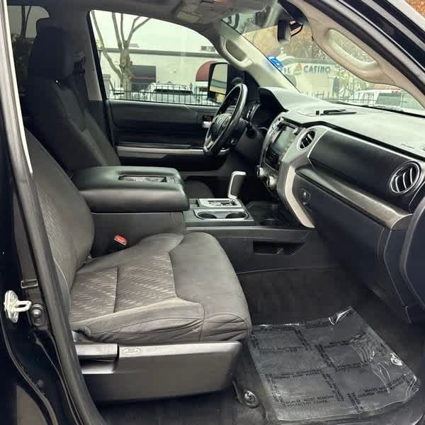 Thumbnail: 2020 Toyota Tundra - 7