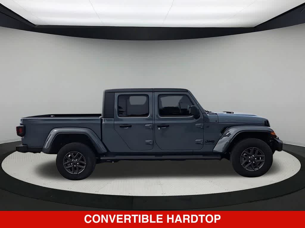 Thumbnail: 2025 Jeep Gladiator - 9