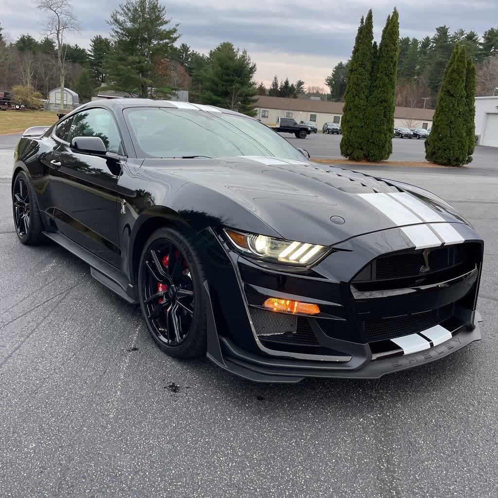 2022 Ford Mustang Shelby GT500 photo 3