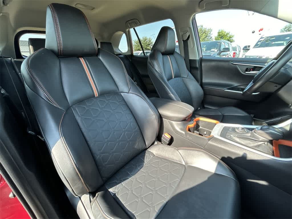Thumbnail: 2022 Toyota RAV4 - 13