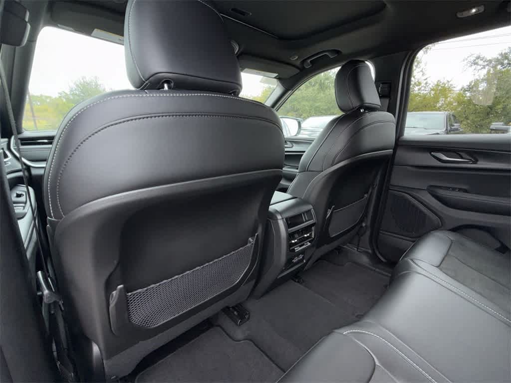 Thumbnail: 2025 Jeep Grand Cherokee - 11