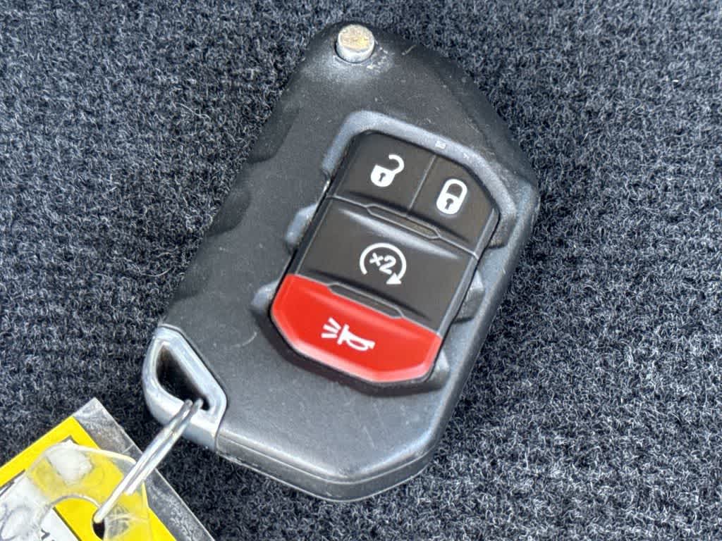 Thumbnail: 2019 Jeep Wrangler - 23