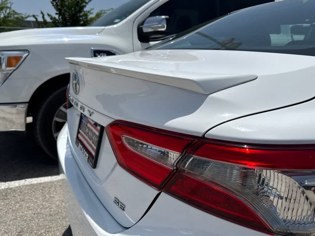 Thumbnail: 2019 Toyota Camry - 17