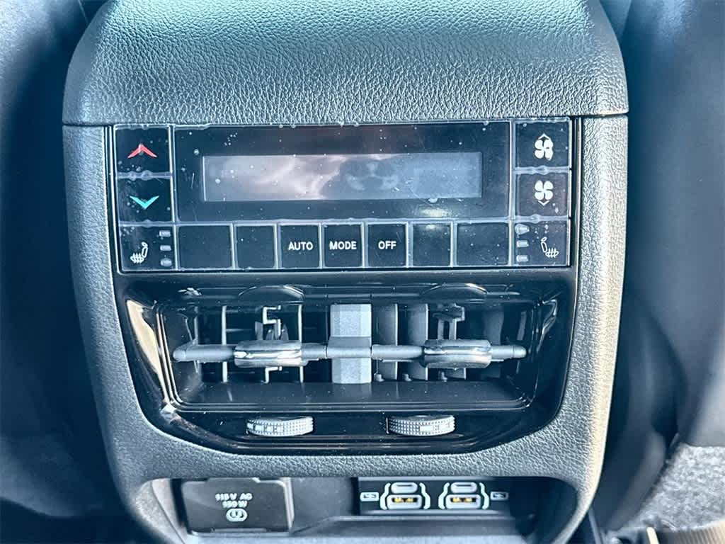 Thumbnail: 2025 Jeep Grand Cherokee L - 21