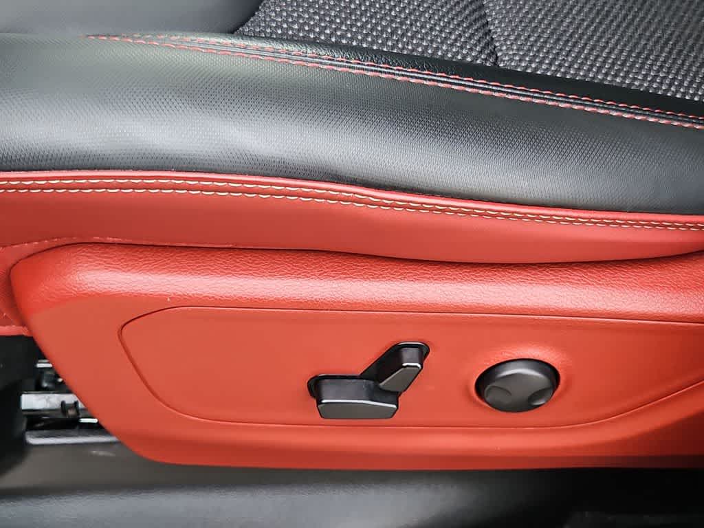 Thumbnail: 2025 RAM 1500 - 18