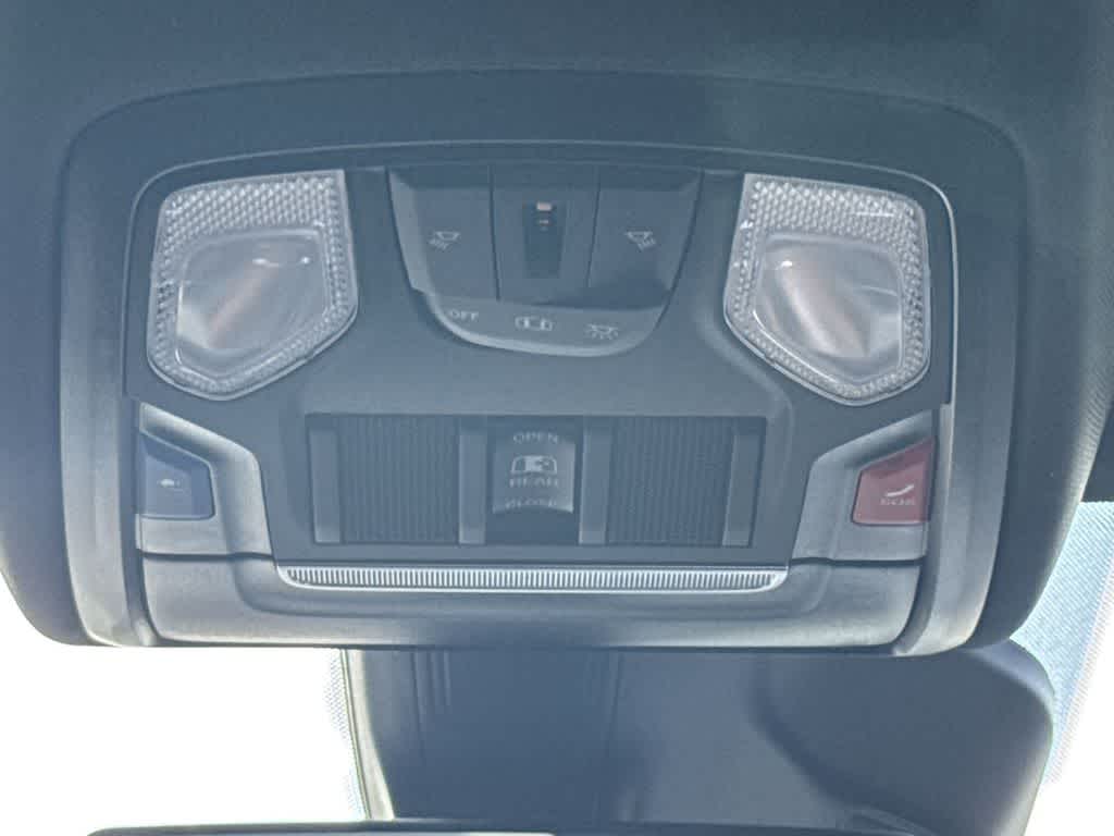 Thumbnail: 2026 RAM 1500 - 19