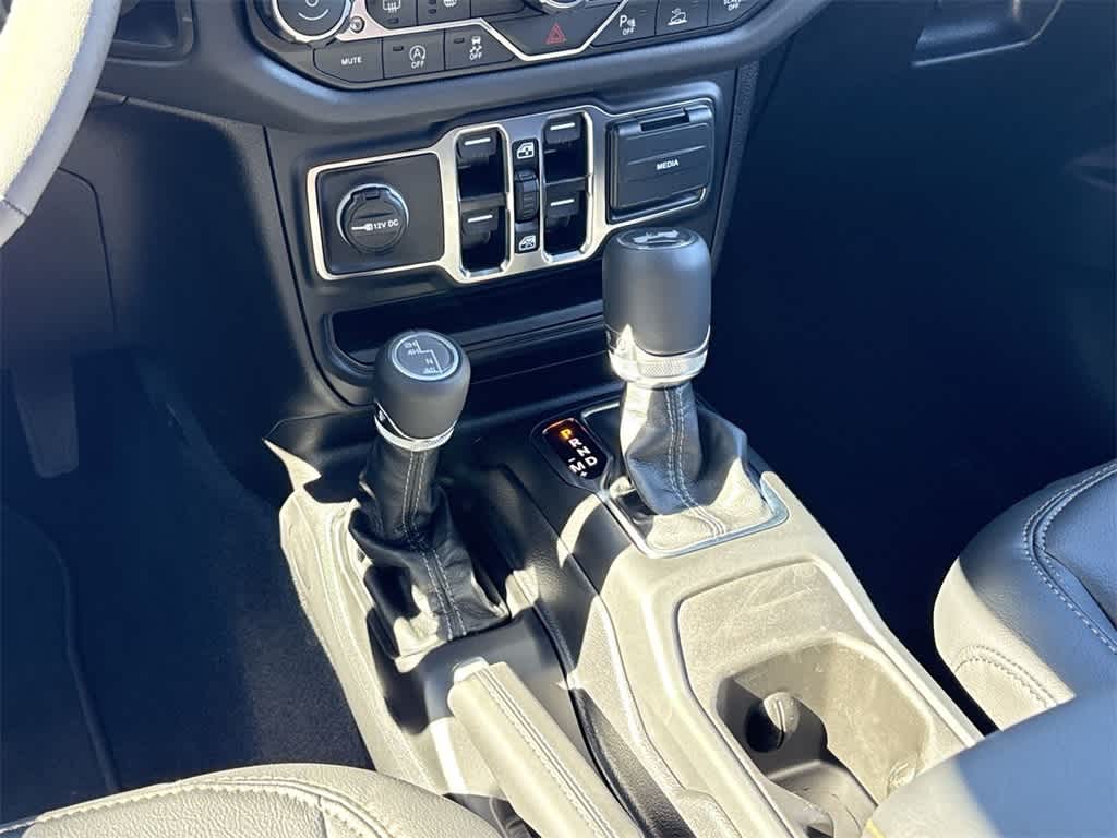 Thumbnail: 2026 Jeep Wrangler - 17