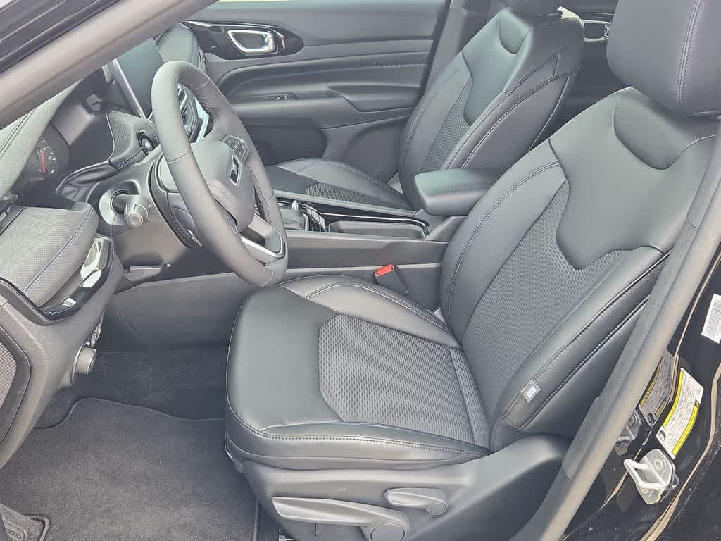 Thumbnail: 2026 Jeep Compass - 17