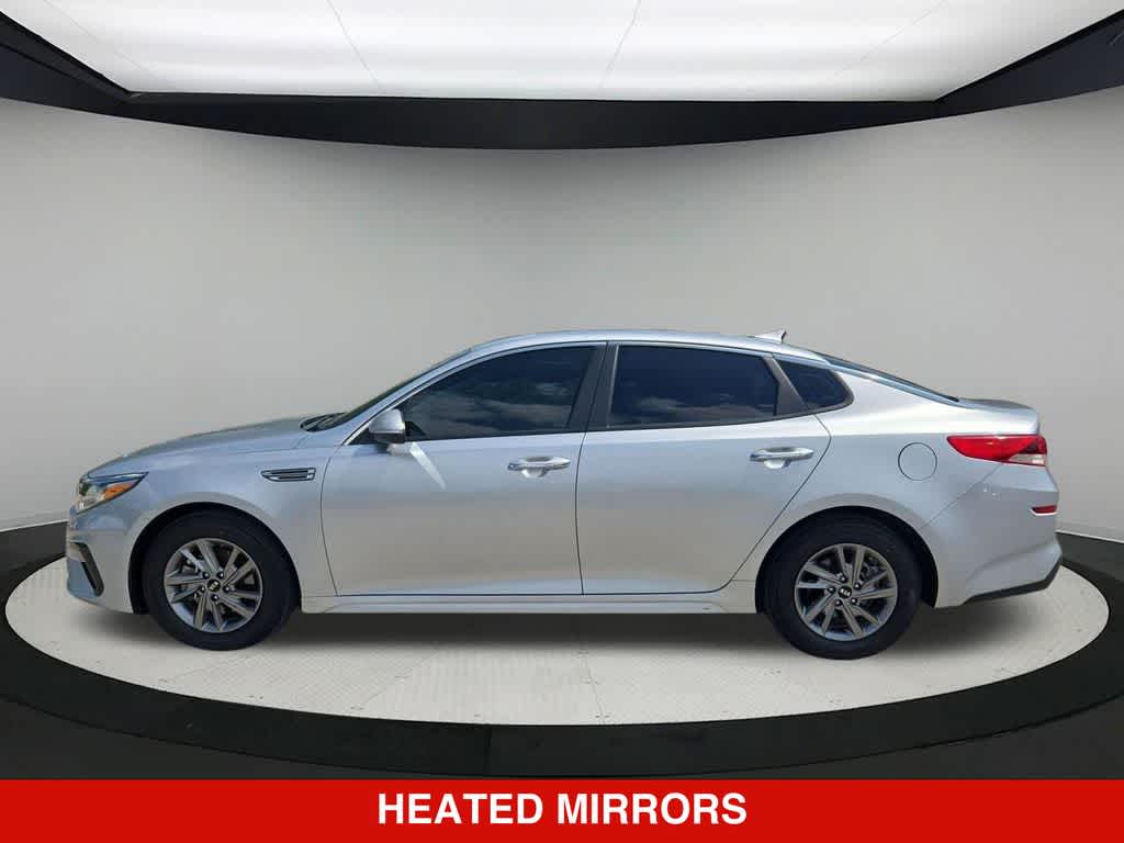 Thumbnail: 2019 Kia Optima - 3