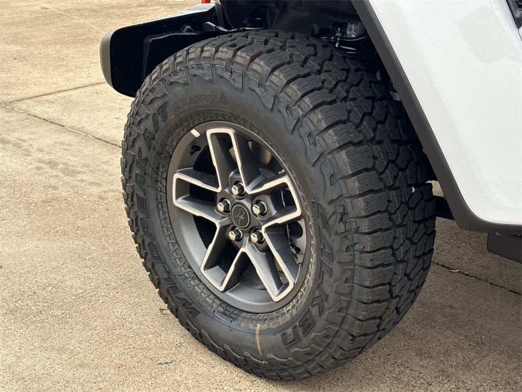 Thumbnail: 2025 Jeep Gladiator - 8