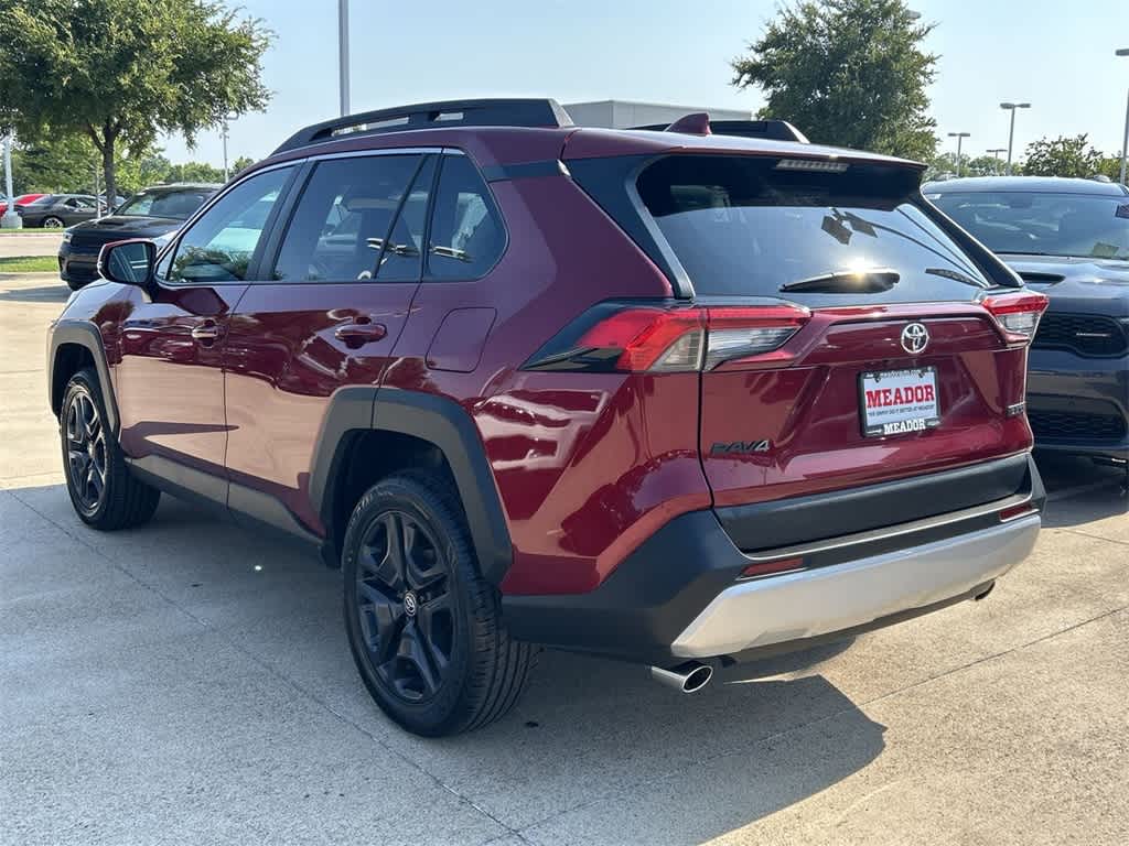 Thumbnail: 2022 Toyota RAV4 - 4