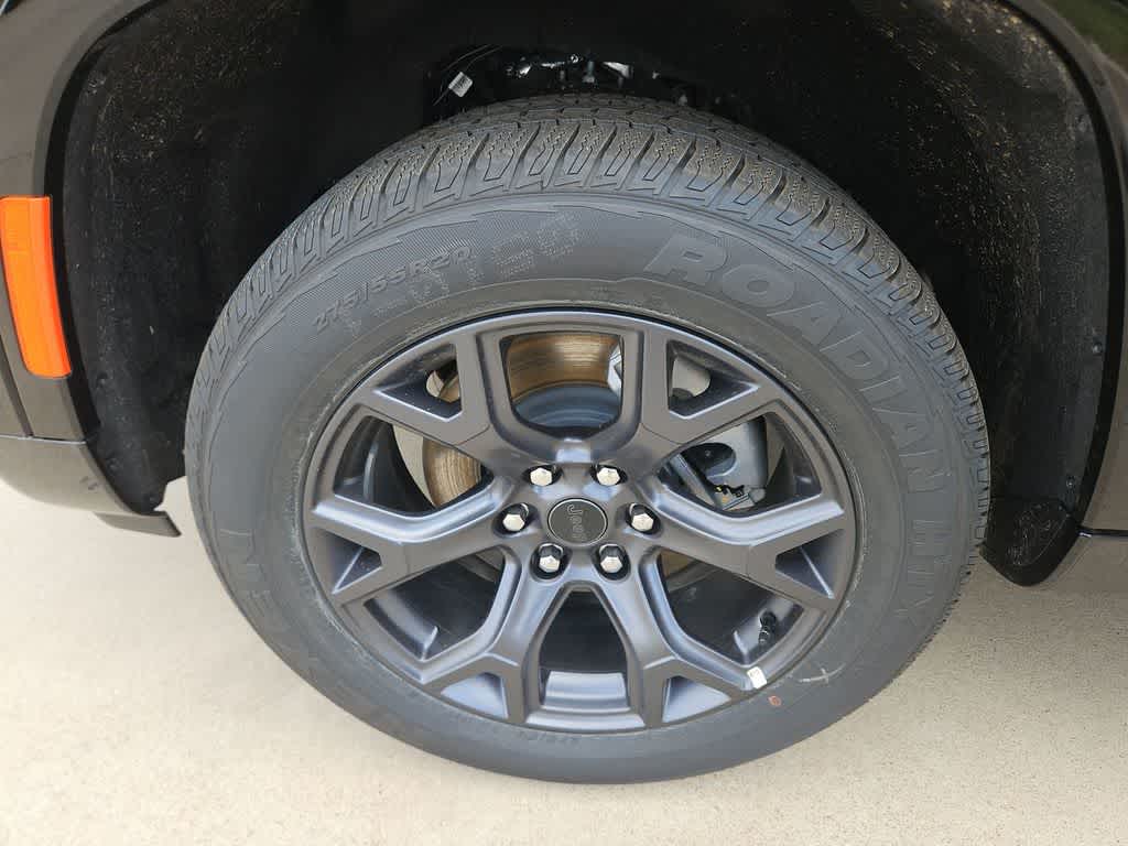 Thumbnail: 2026 Jeep Grand Wagoneer - 13