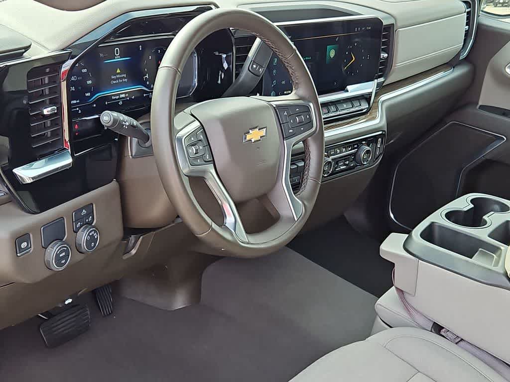 Thumbnail: 2025 Chevrolet Silverado 1500 - 10