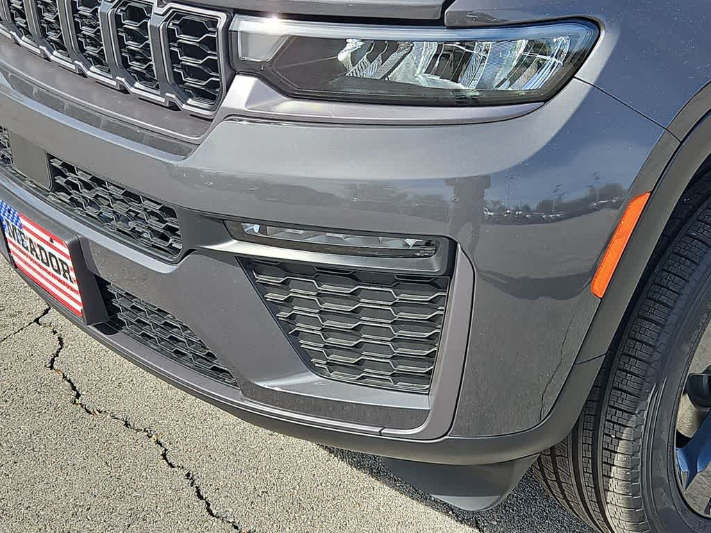 Thumbnail: 2026 Jeep Grand Cherokee - 11