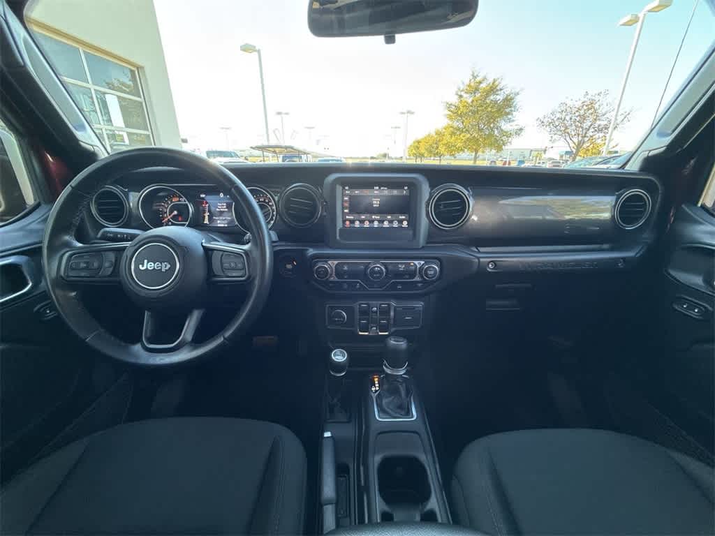 Thumbnail: 2021 Jeep Wrangler - 14