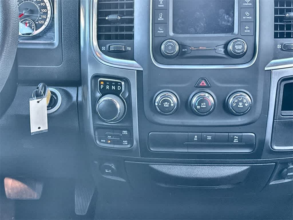 Thumbnail: 2024 RAM 1500 Classic - 14