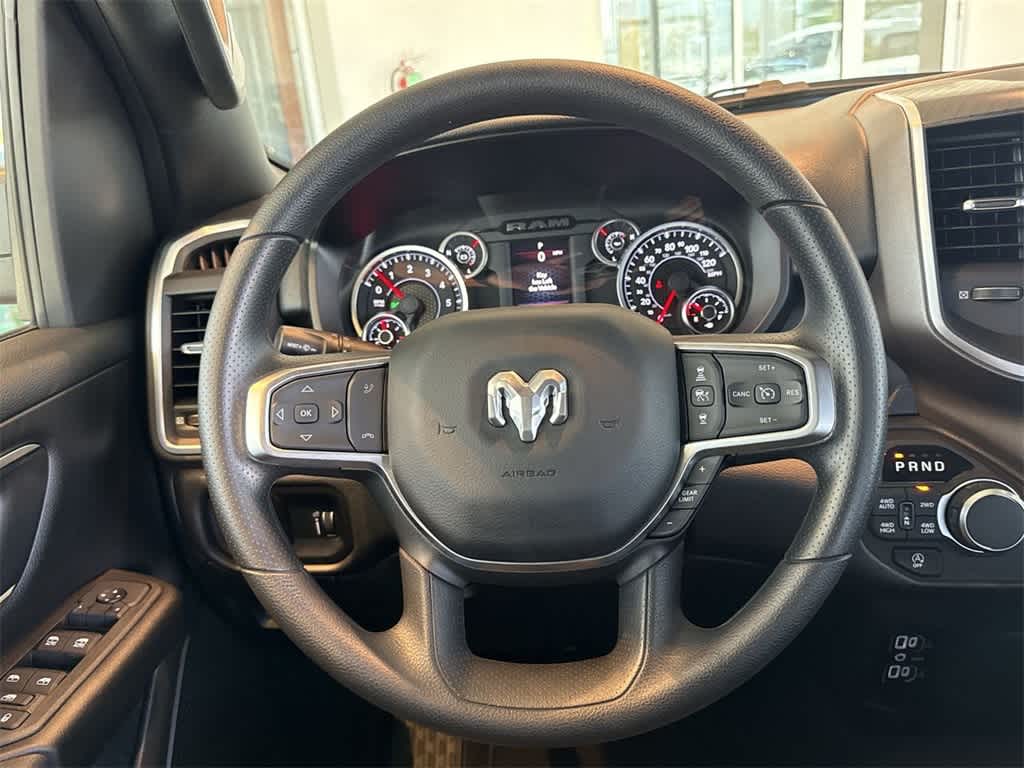 Thumbnail: 2025 RAM 1500 - 17