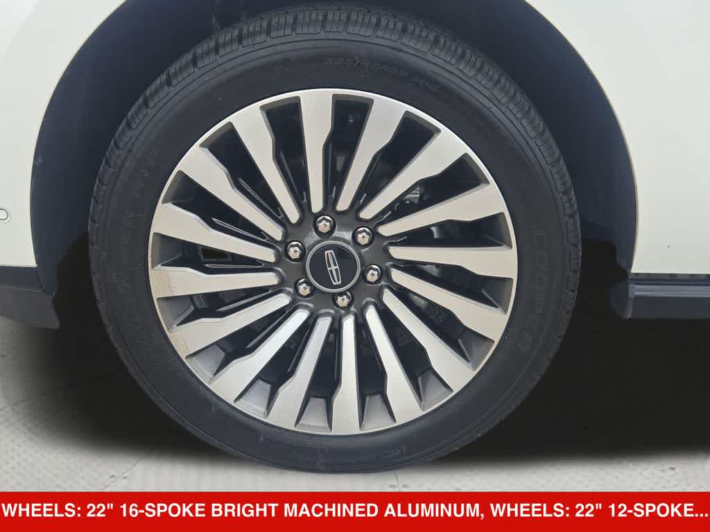 Thumbnail: 2021 Lincoln Navigator - 12