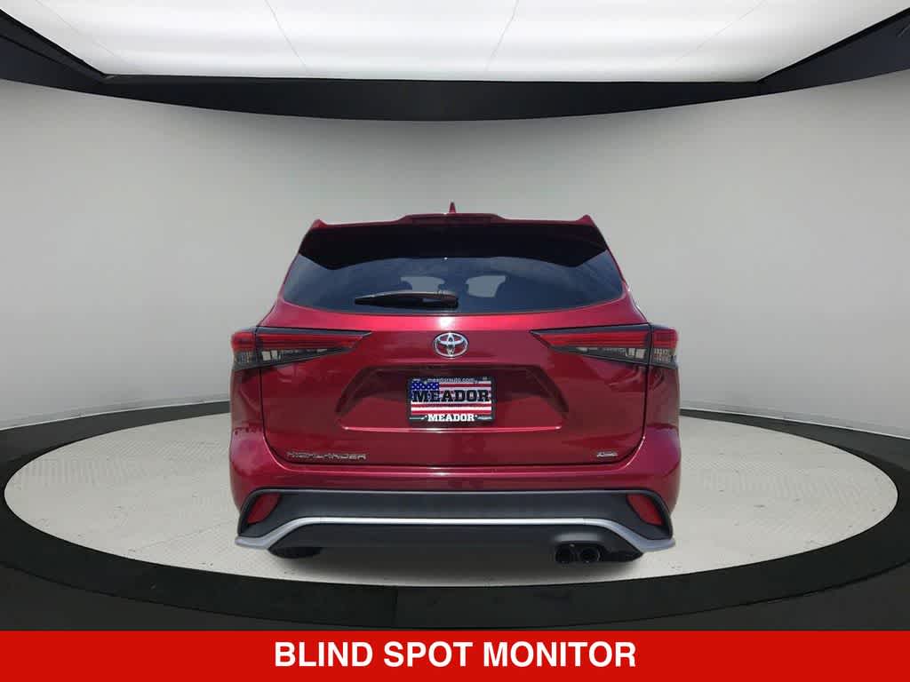 Thumbnail: 2021 Toyota Highlander - 5