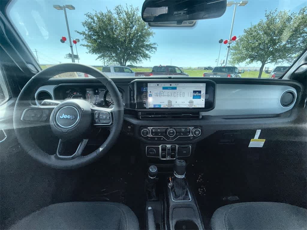 Thumbnail: 2025 Jeep Wrangler - 15