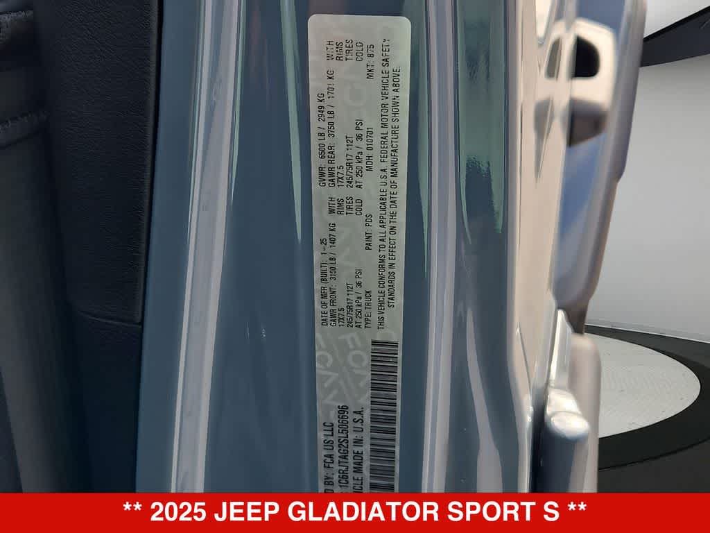 Thumbnail: 2025 Jeep Gladiator - 36