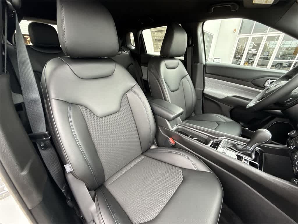 Thumbnail: 2026 Jeep Compass - 13