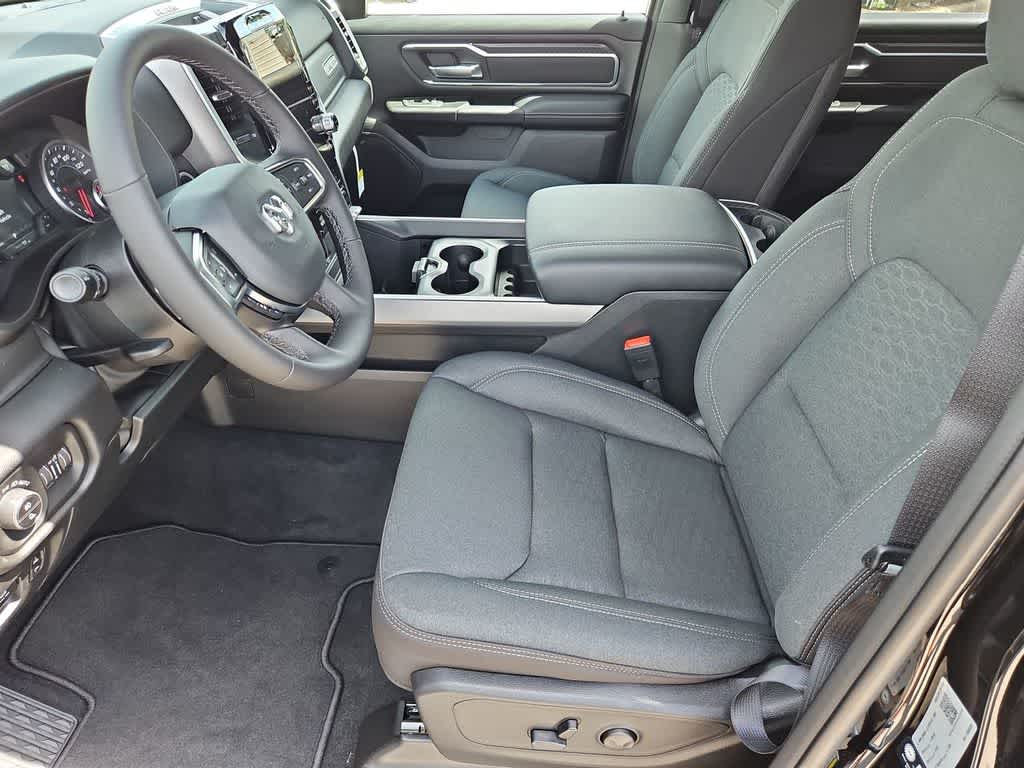 Thumbnail: 2026 RAM 1500 - 17