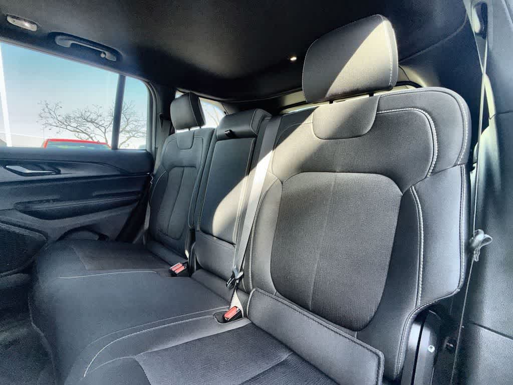 Thumbnail: 2026 Jeep Grand Cherokee - 13