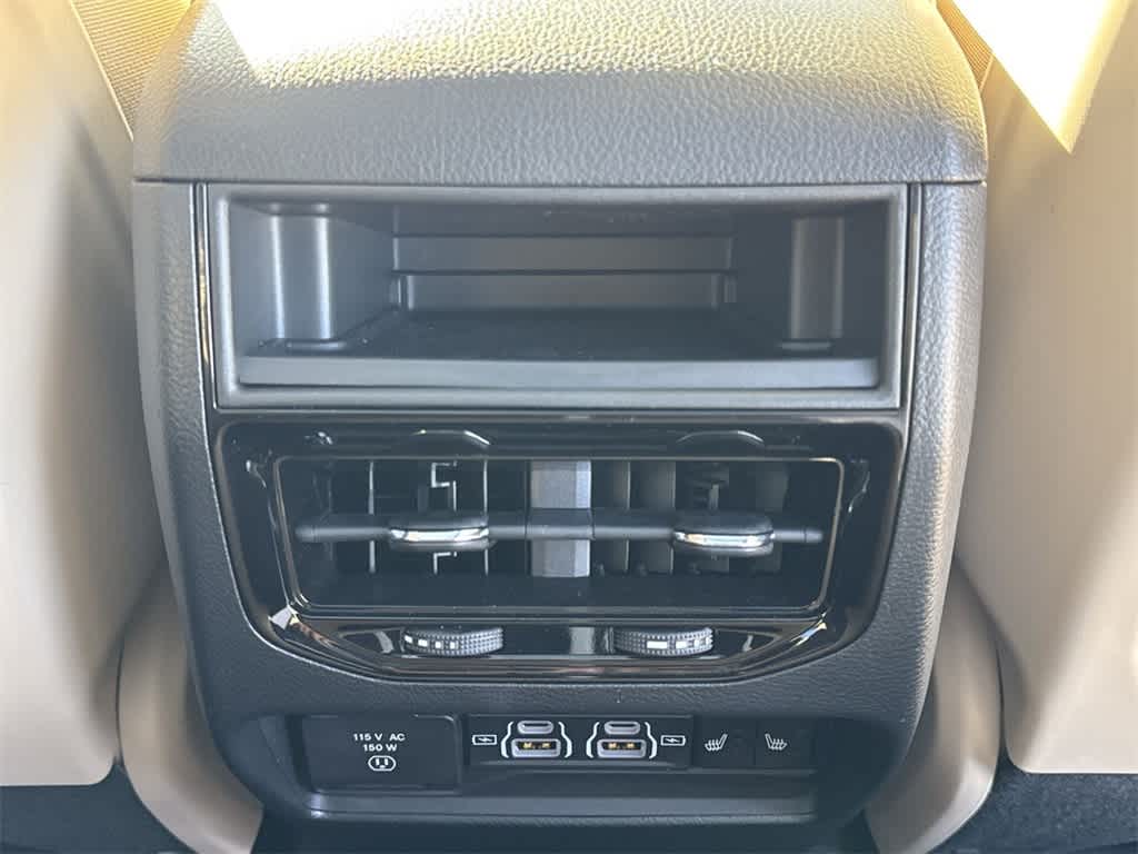 Thumbnail: 2025 Jeep Grand Cherokee - 19