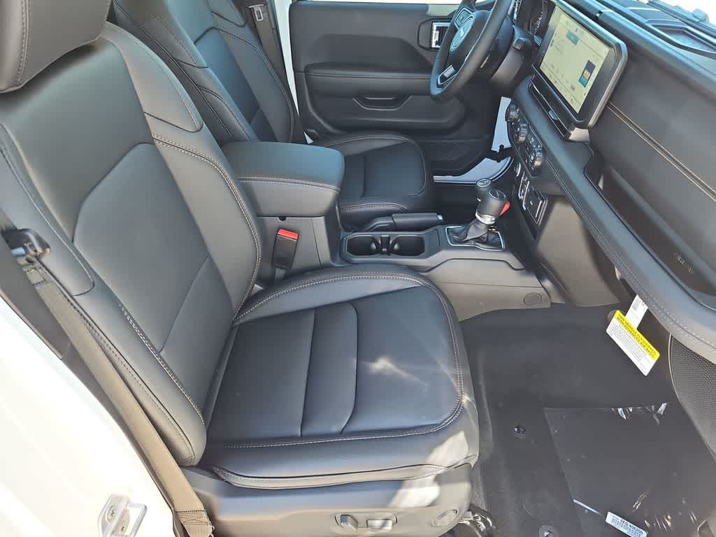 Thumbnail: 2026 Jeep Gladiator - 22