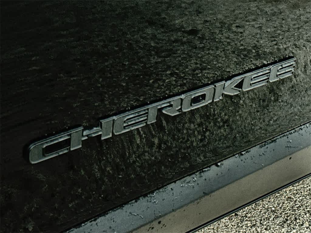 Thumbnail: 2023 Jeep Cherokee - 7