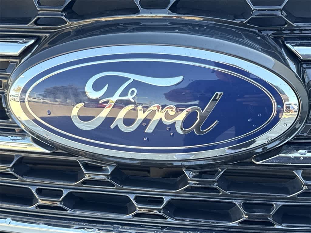 Thumbnail: 2023 Ford Explorer - 7