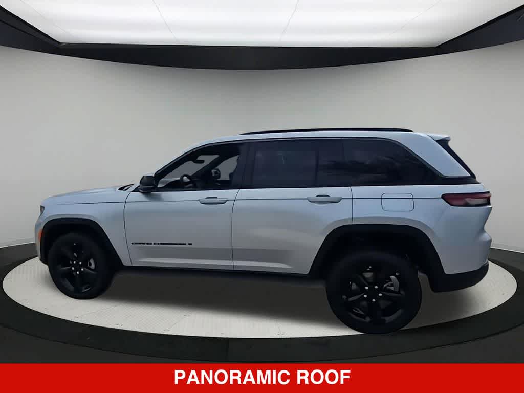 Thumbnail: 2026 Jeep Grand Cherokee - 5