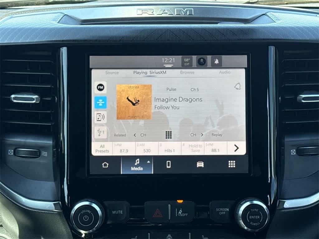 Thumbnail: 2026 RAM 1500 - 17