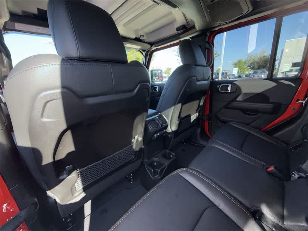 Thumbnail: 2025 Jeep Gladiator - 12