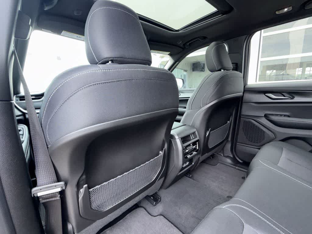 Thumbnail: 2025 Jeep Grand Cherokee - 12