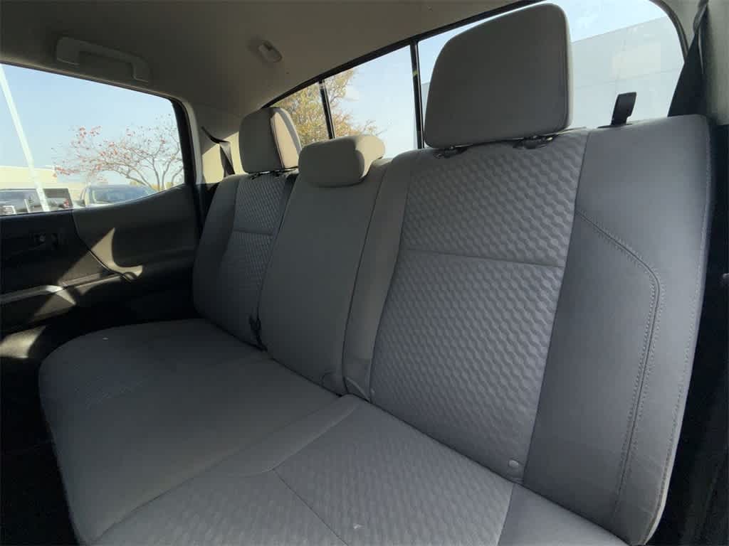 Thumbnail: 2022 Toyota Tacoma - 13