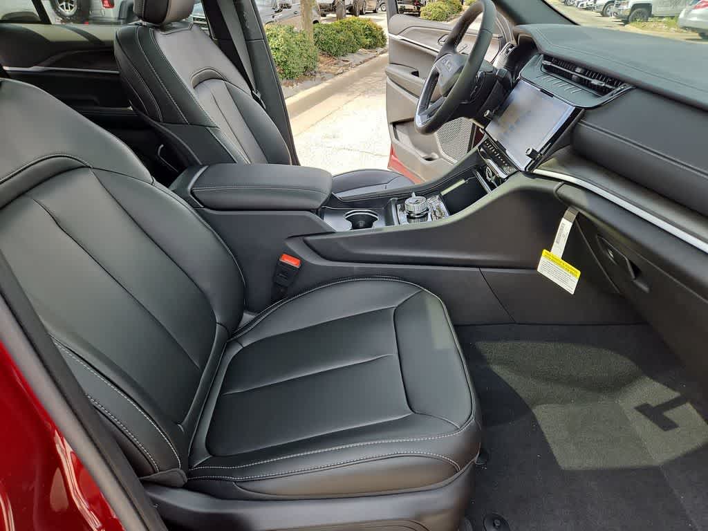 Thumbnail: 2026 Jeep Grand Cherokee - 24