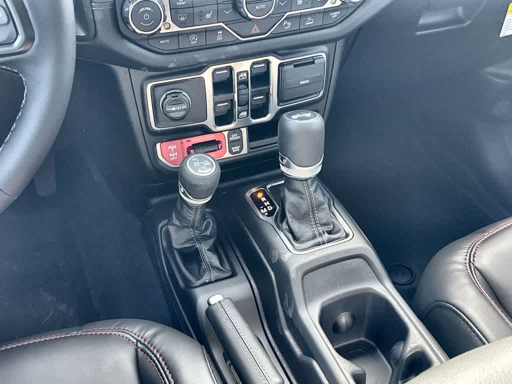 Thumbnail: 2026 Jeep Wrangler - 18